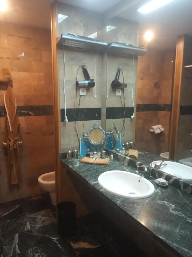 Hotel Kerala San Esteban de Pravia Eksteriør billede